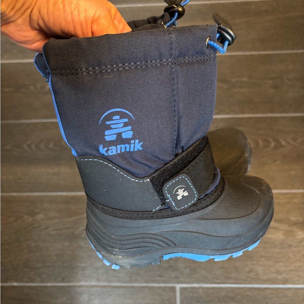Kamik Navy and Black Snow Boots